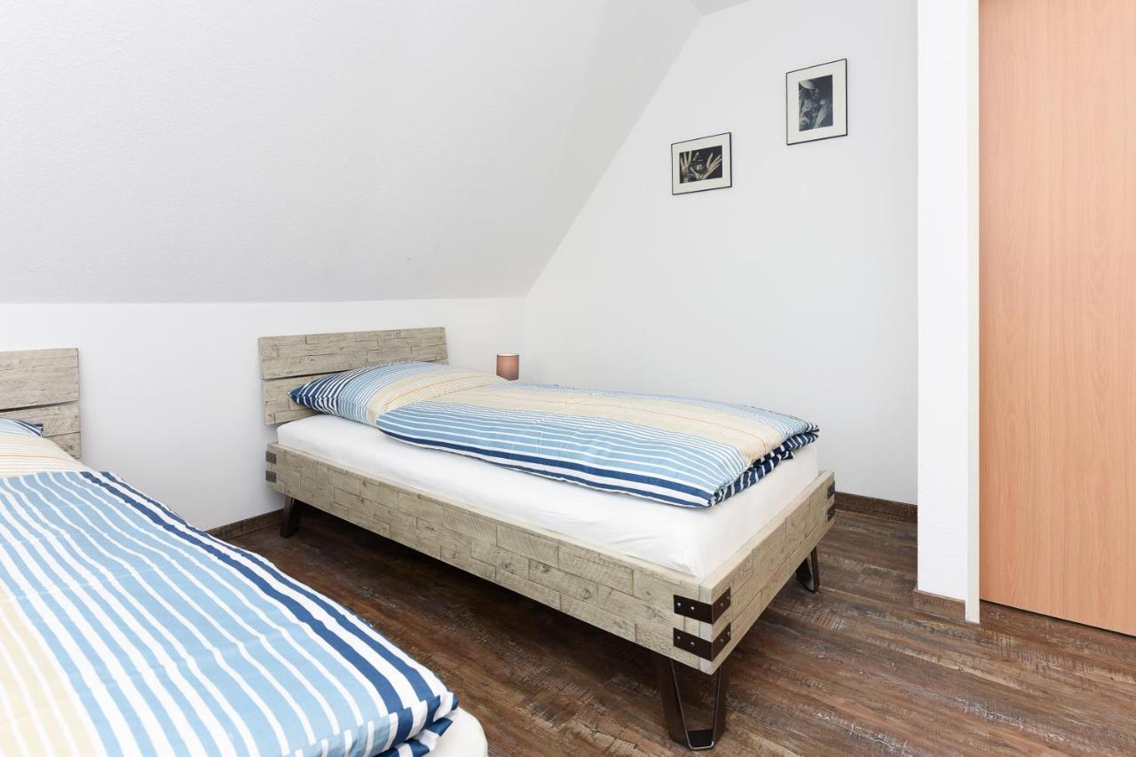 Ferienwohnung 2 und 3 im Haus Meeresbrise Carolinensiel Exterior foto