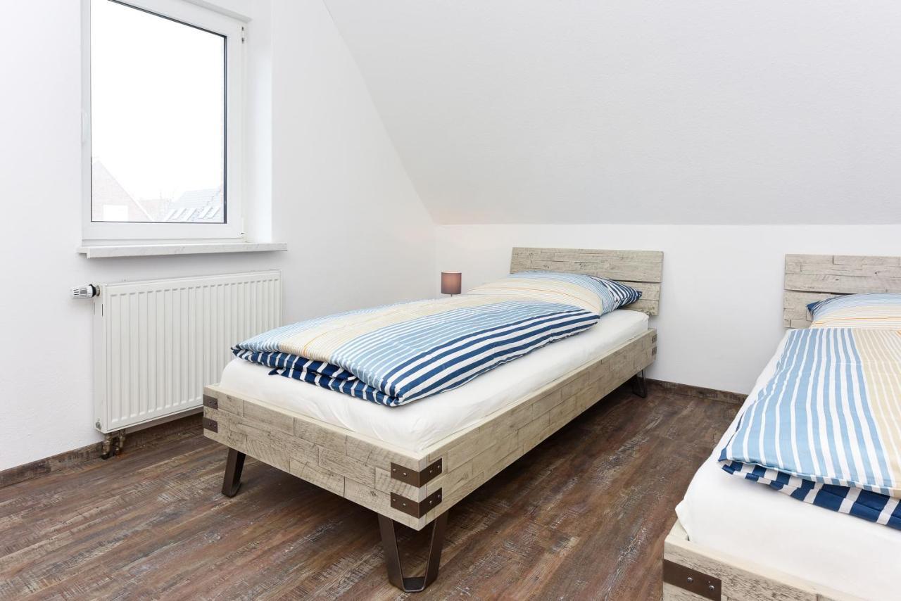 Ferienwohnung 2 und 3 im Haus Meeresbrise Carolinensiel Exterior foto